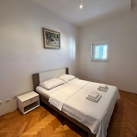 Apartments Villa Ohana Kastela Luaran gambar