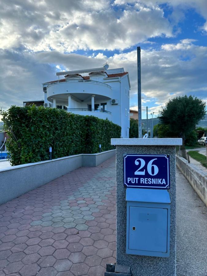 Apartments Villa Ohana Kastela Luaran gambar