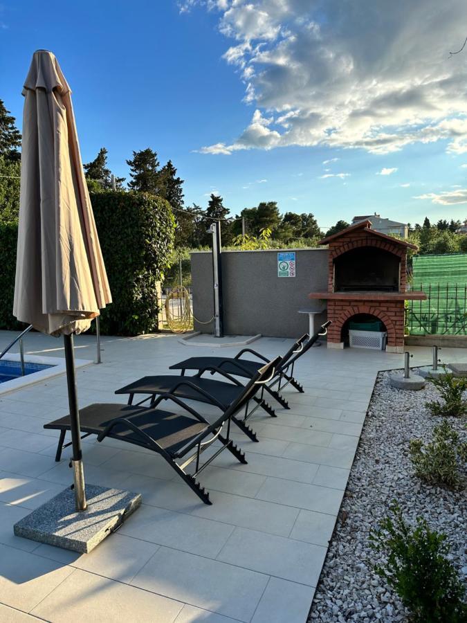 Apartments Villa Ohana Kastela Luaran gambar