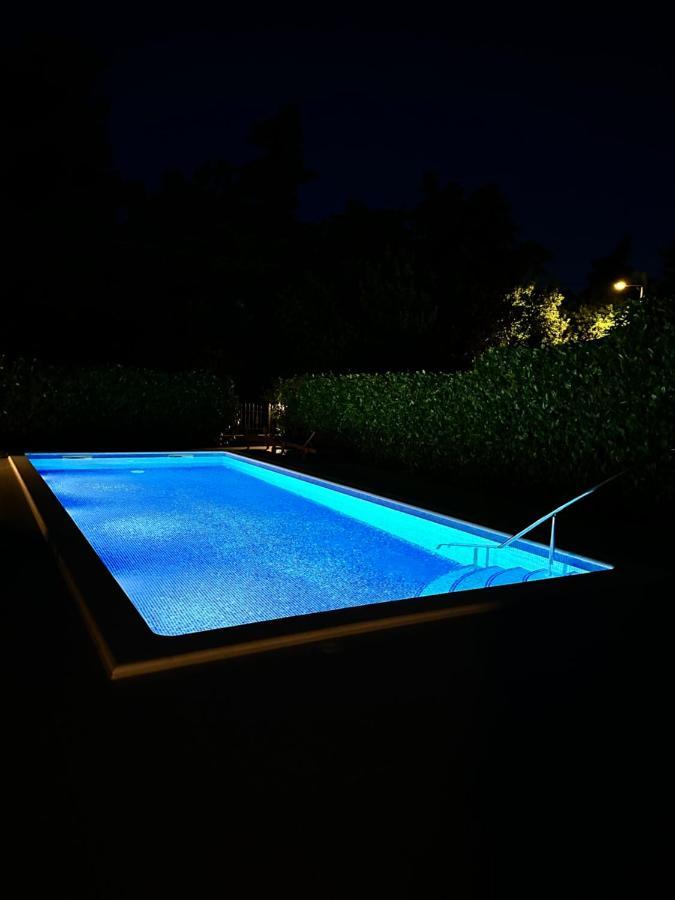 Apartments Villa Ohana Kastela Luaran gambar
