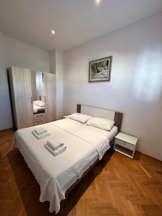 Apartments Villa Ohana Kastela Luaran gambar
