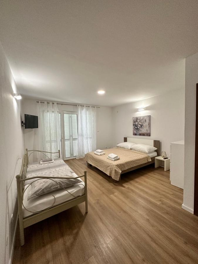 Apartments Villa Ohana Kastela Luaran gambar