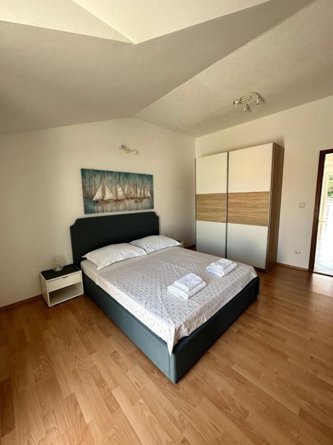 Apartments Villa Ohana Kastela Luaran gambar